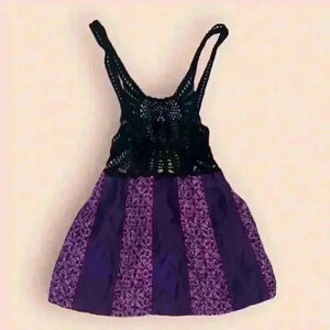 Women's Purple Floral Lace Top Black Accents Elegant Versatile